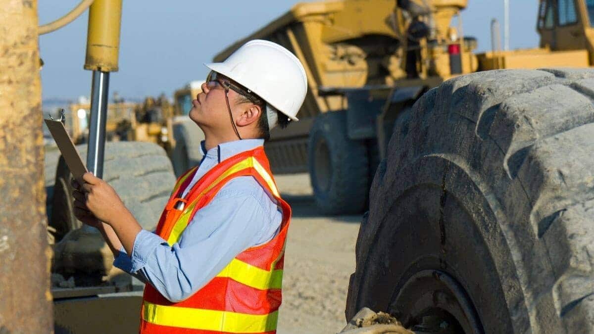 selling construction equipment