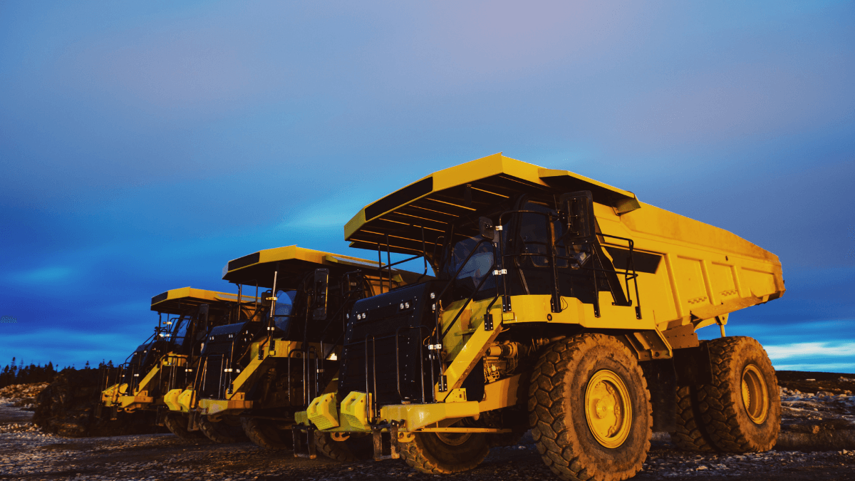 Pros and Cons of Construction Equipment Tracking